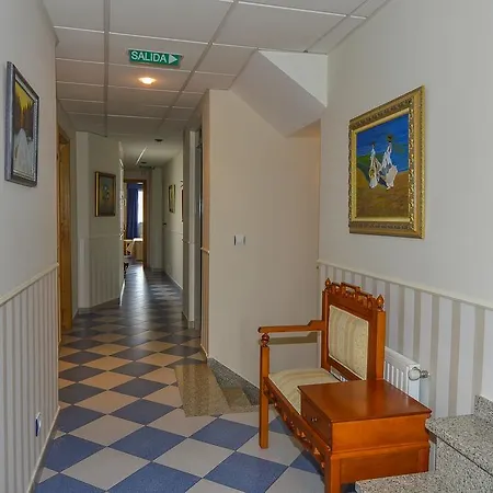 Hostal Linares-3